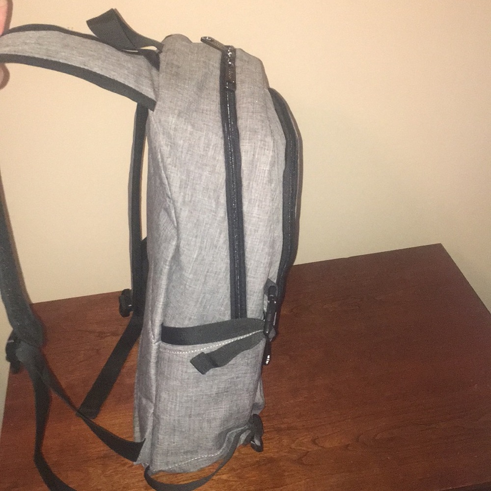 Sleek Gray Minimalist Backpack - image 5